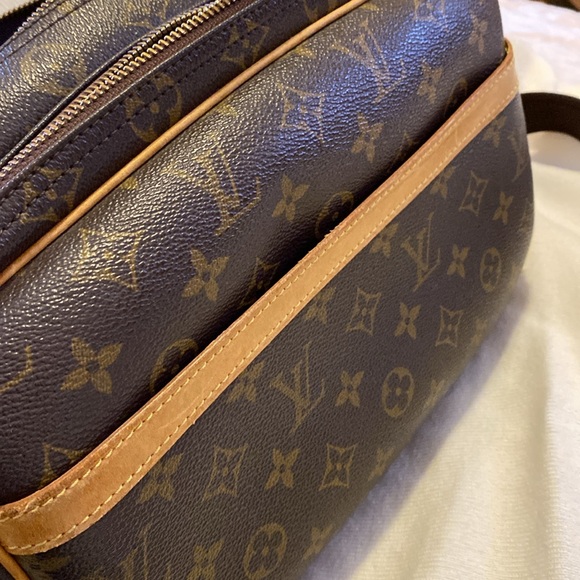 Louis Vuitton Reporter Bag with Signature Monogram Sale - Picture 3 of 11